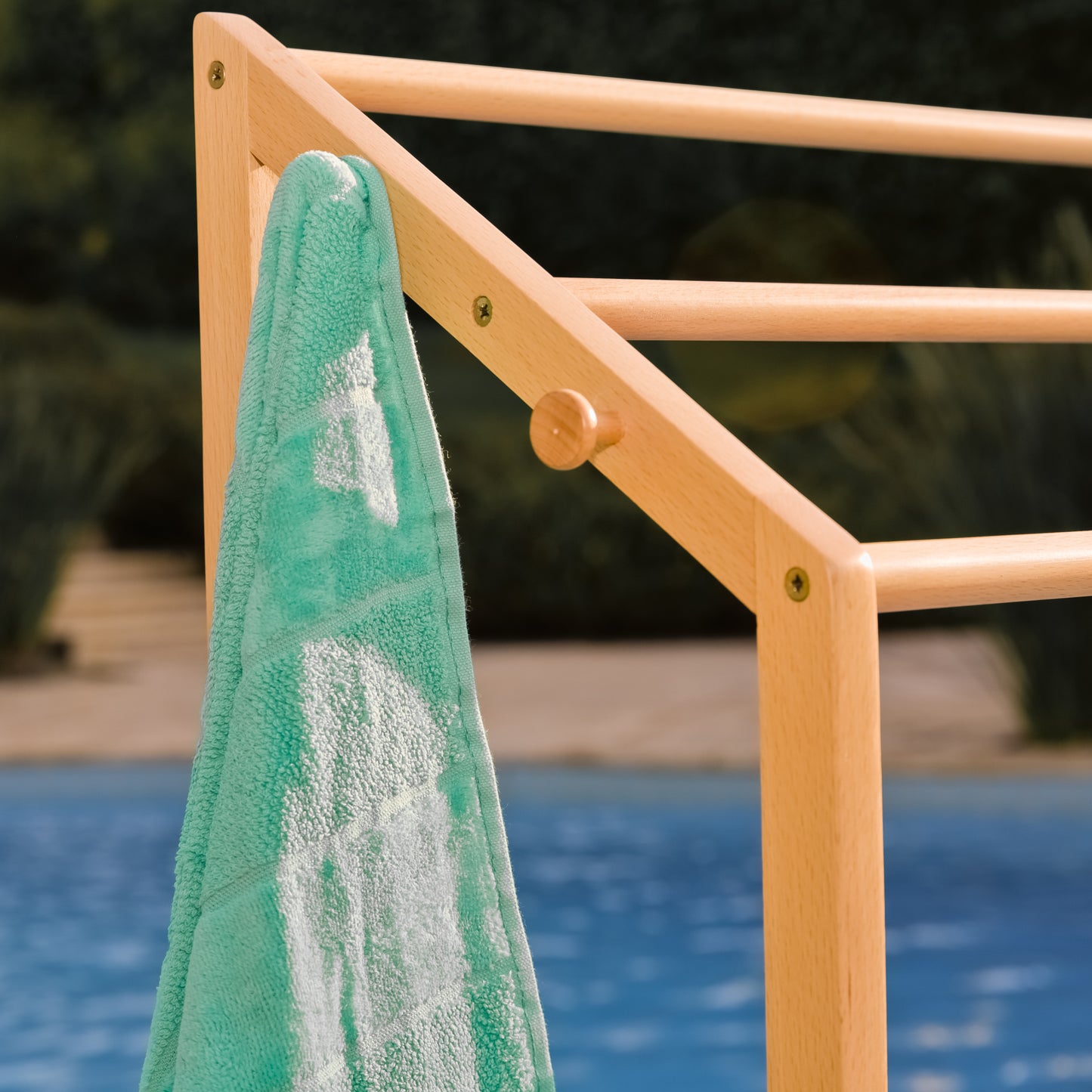 Towel Hub