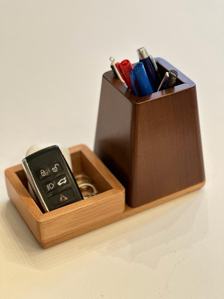 Café au lait desk organizer