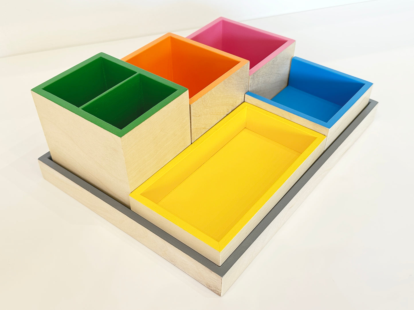 Bright and bold organizer